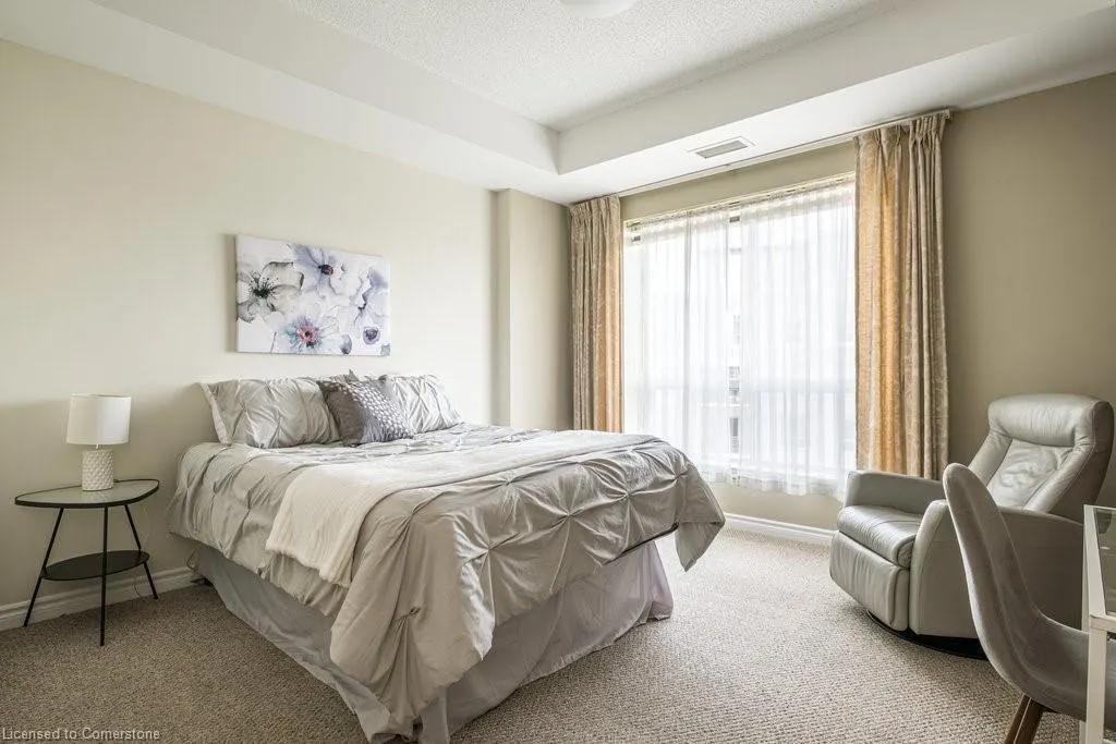 2000 Creekside Drive, #805