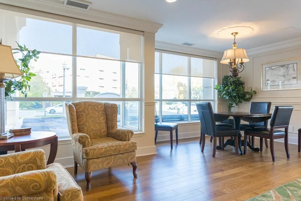 2000 Creekside Drive, #805
