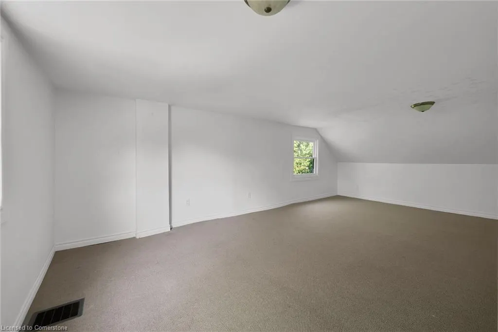 126 Mountain Road