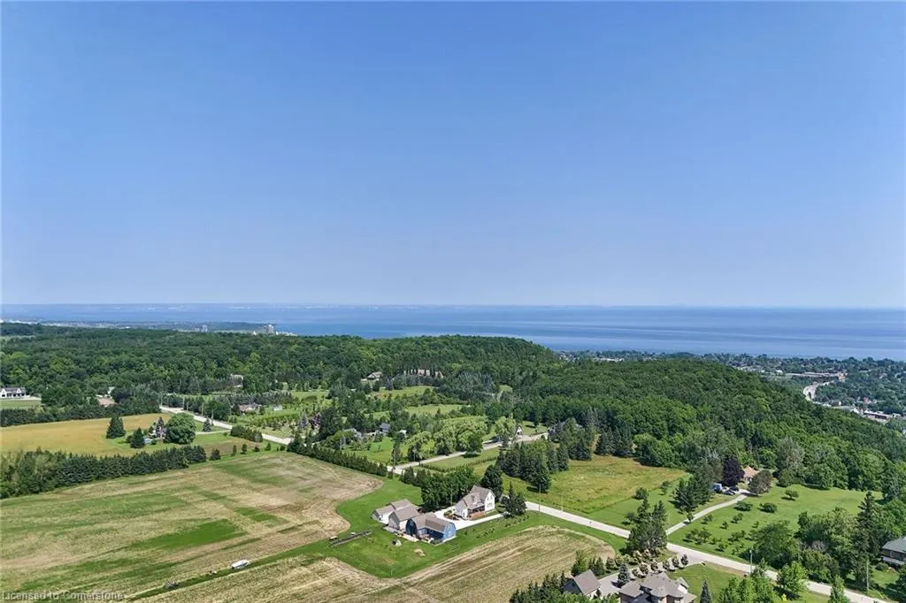 126 Mountain Road