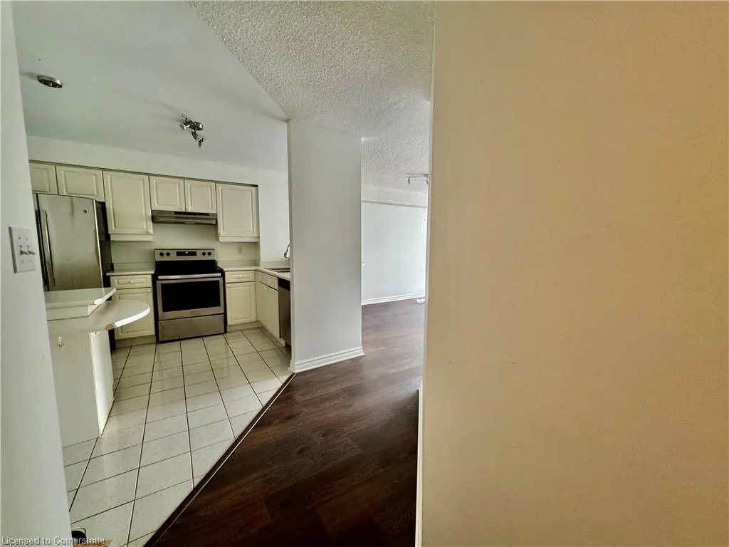 1276 Maple Crossing Boulevard, #203