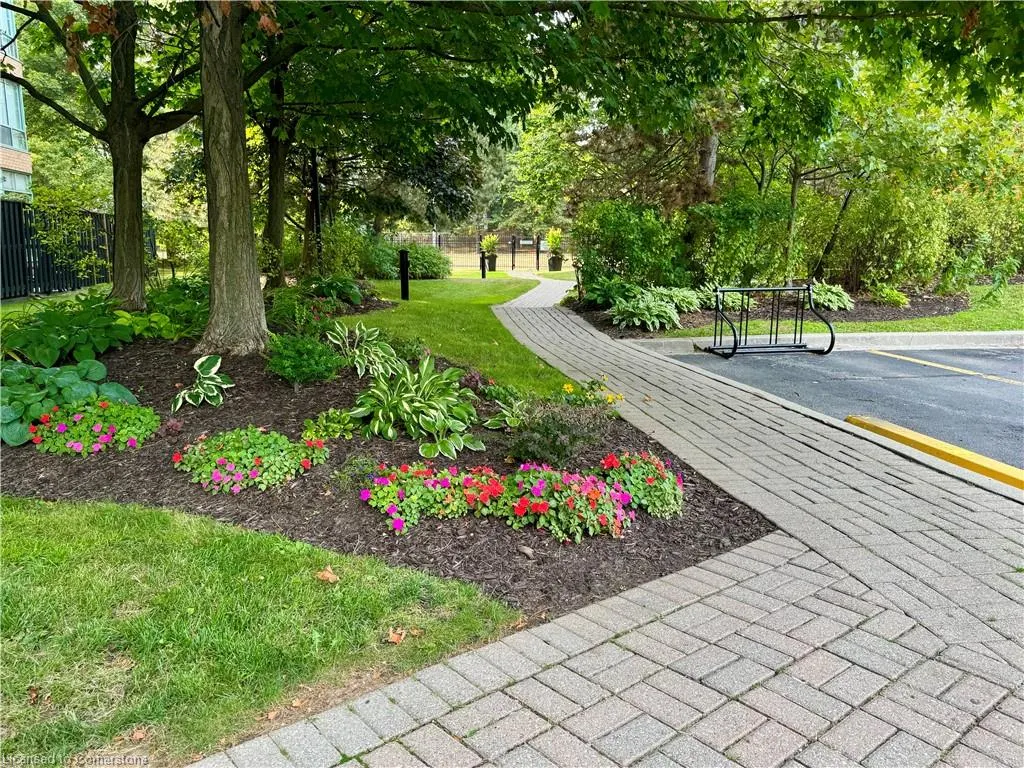 1276 Maple Crossing Boulevard, #203