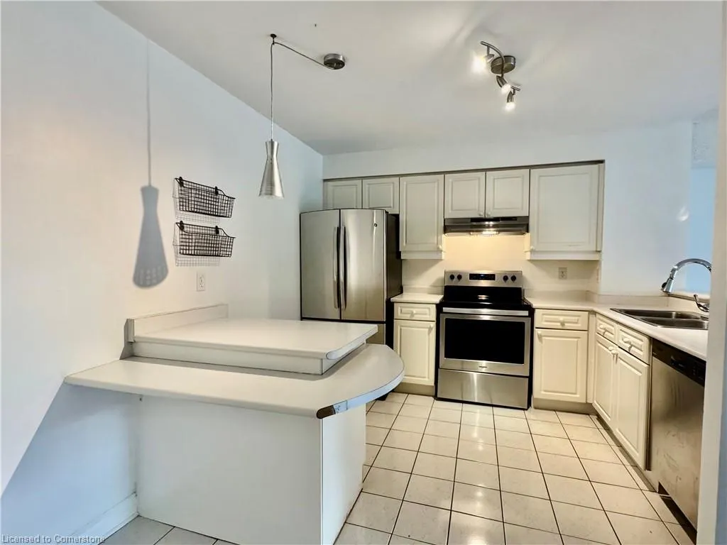 1276 Maple Crossing Boulevard, #203