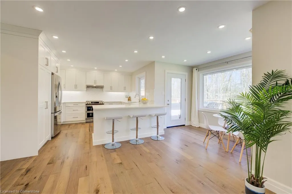 439 Northlake Drive