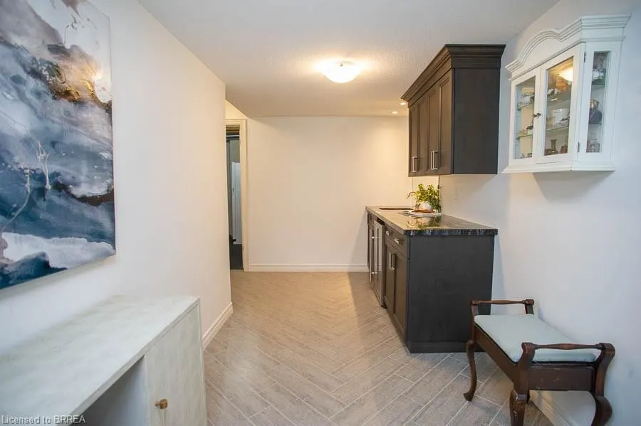 158 Willow Street, #6