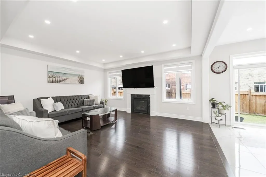 1531 Mendelson Heights