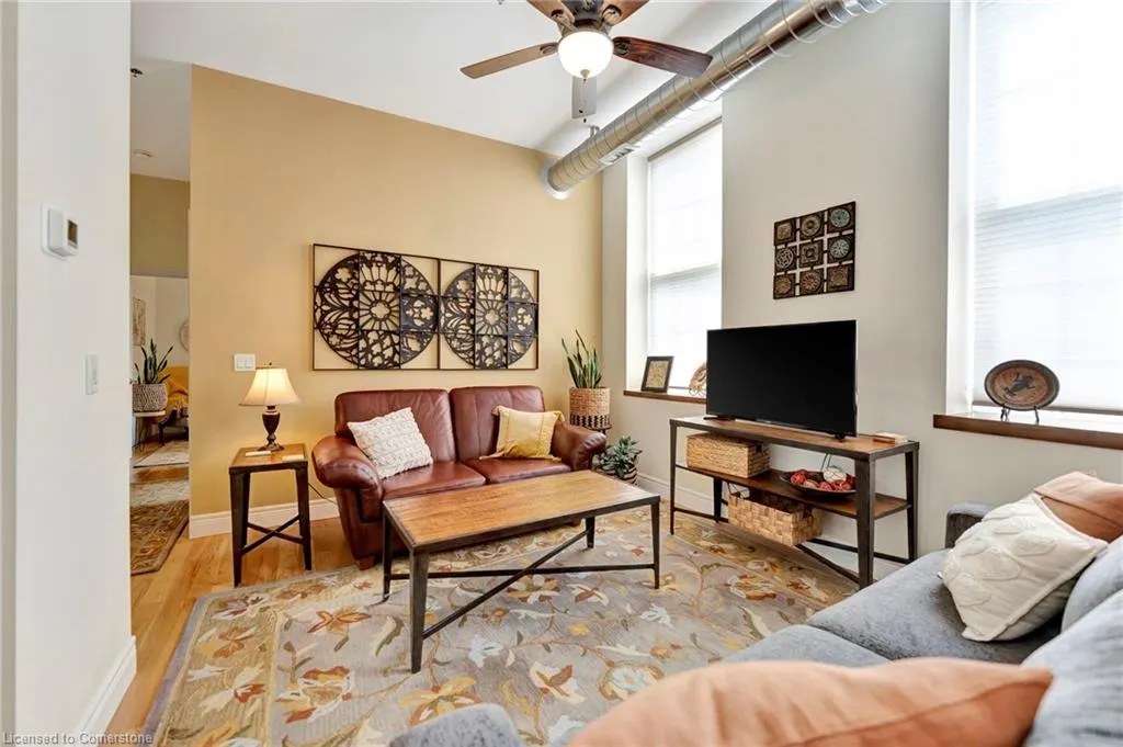 140 West River Road, #301