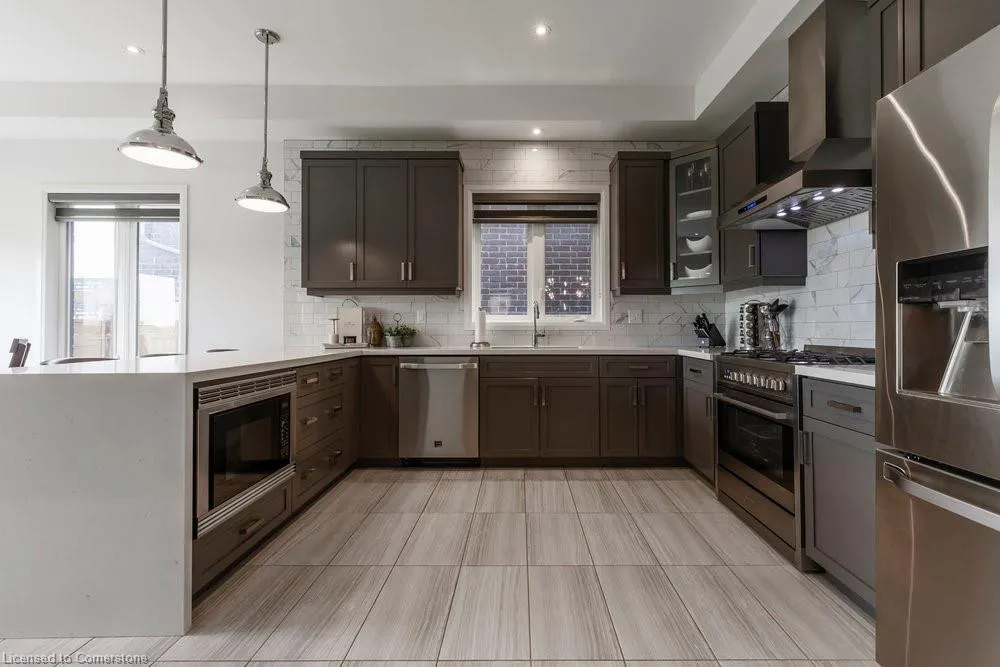 102 Greenwich Avenue
