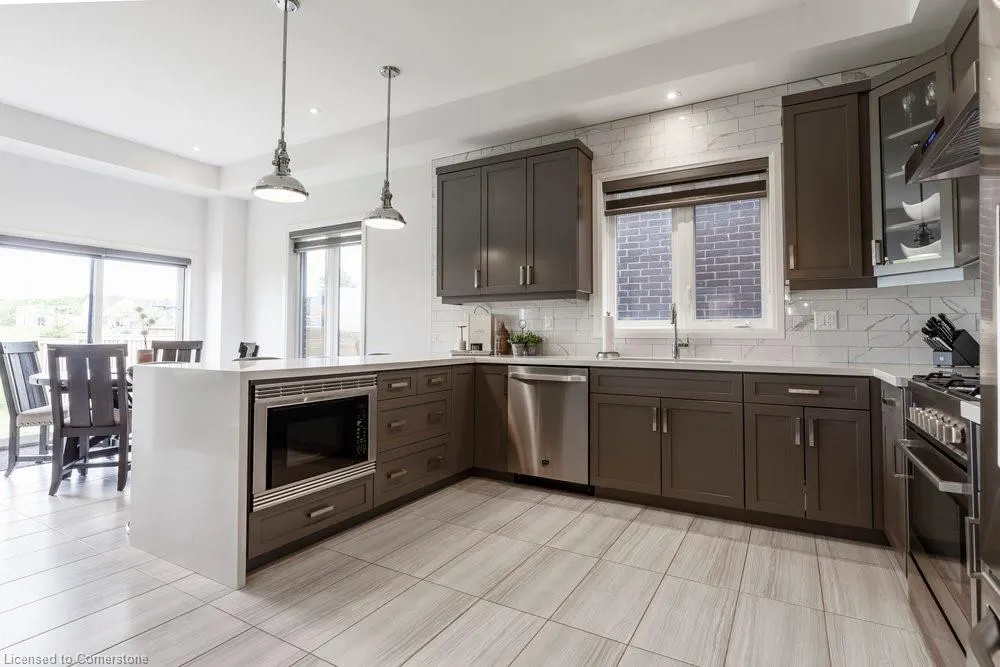 102 Greenwich Avenue