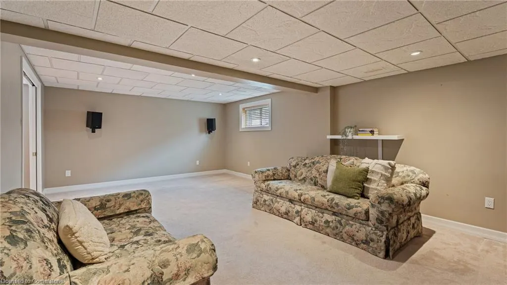 22 Cobblestone Drive