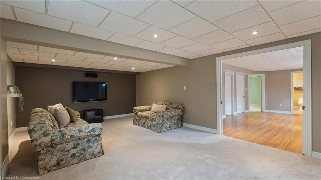 22 Cobblestone Drive