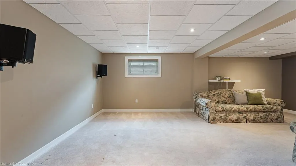 22 Cobblestone Drive