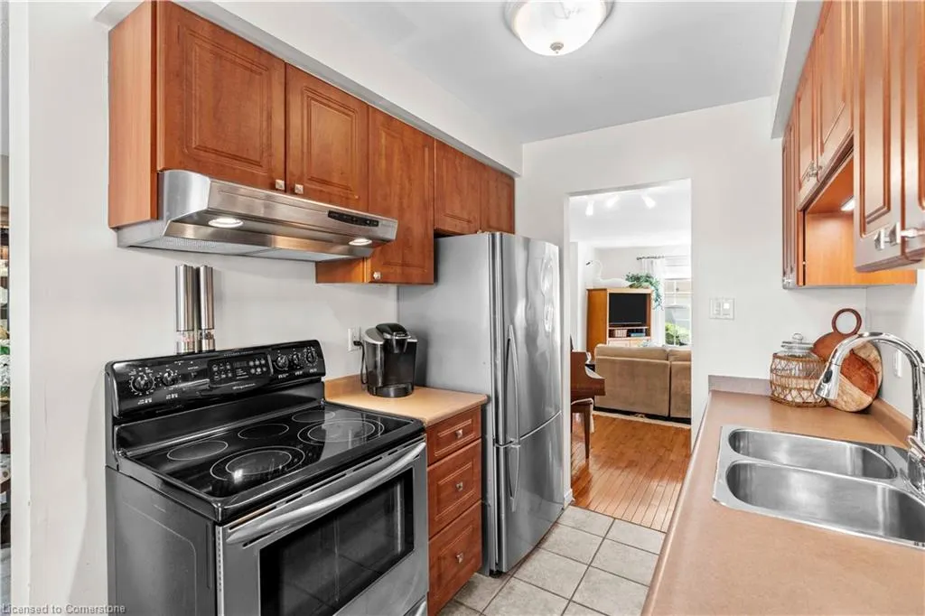 2272 Mowat Avenue, #56