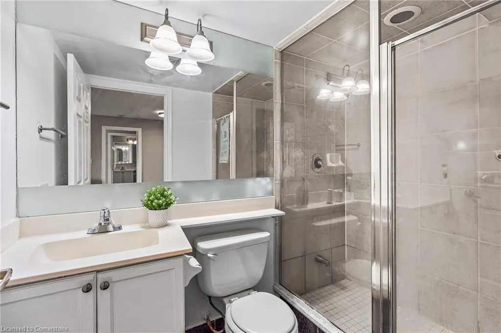 310 Burnhamthorpe Road W, #401