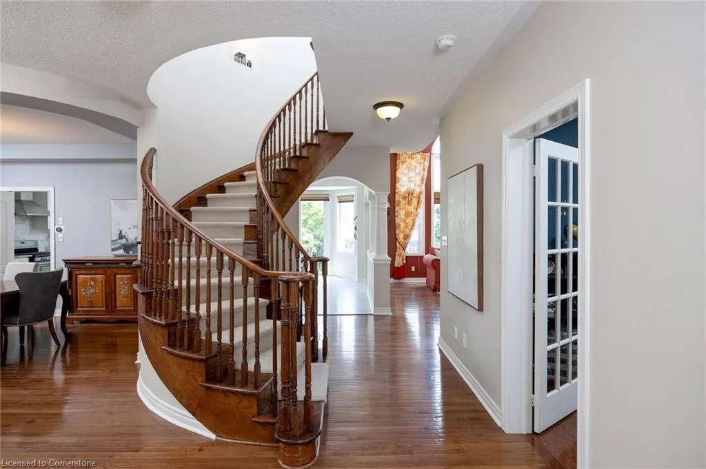 2182 Mariposa Road