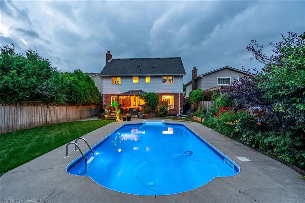 24 Vance Crescent