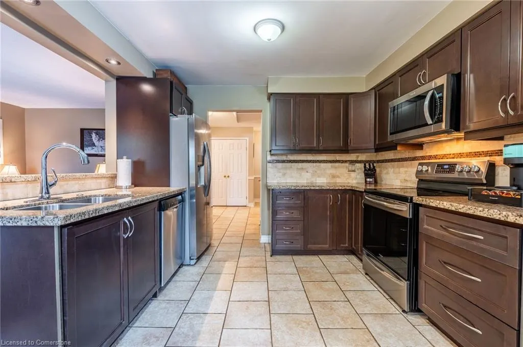24 Vance Crescent