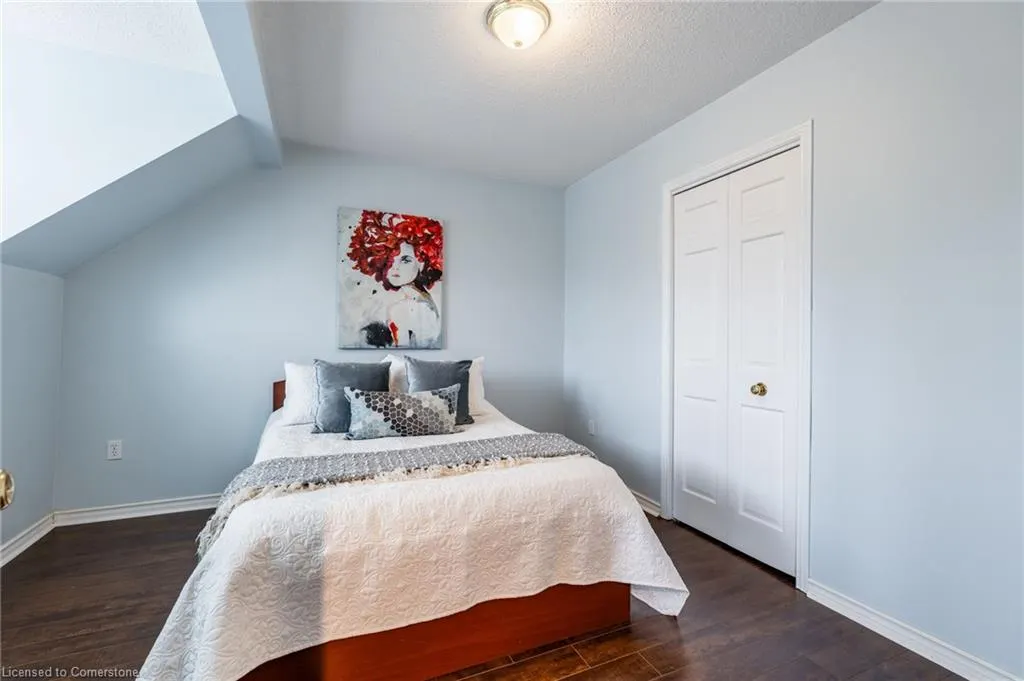 24 Vance Crescent