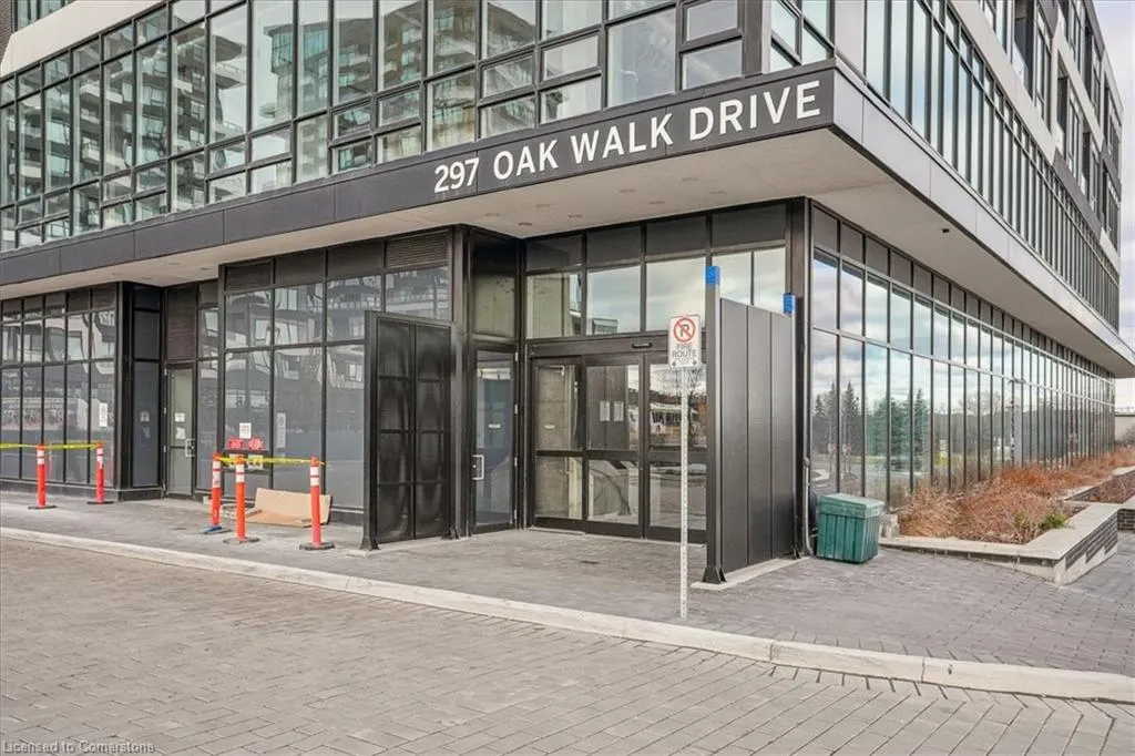 297 Oak Walk Drive, #805
