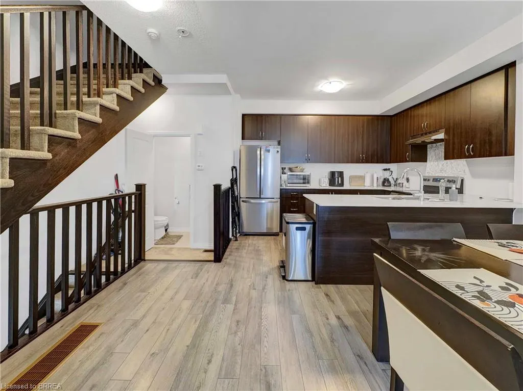 585 Colborne Street, #1105