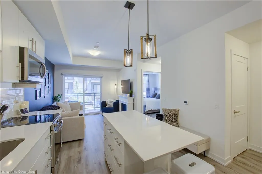 243 Northfield Drive E, #208