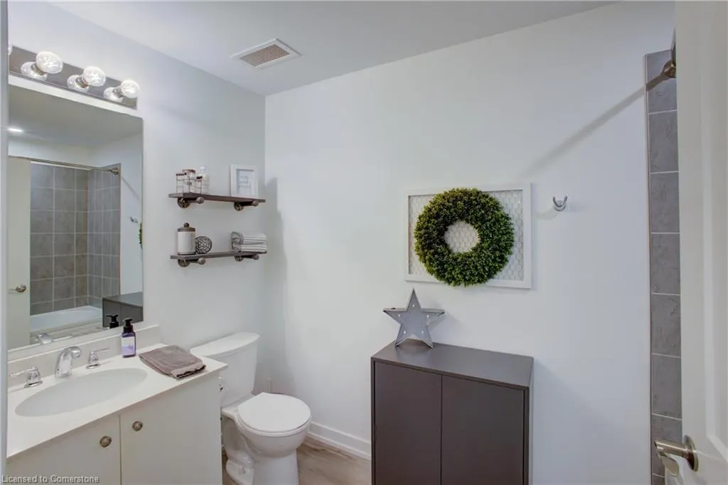 243 Northfield Drive E, #208