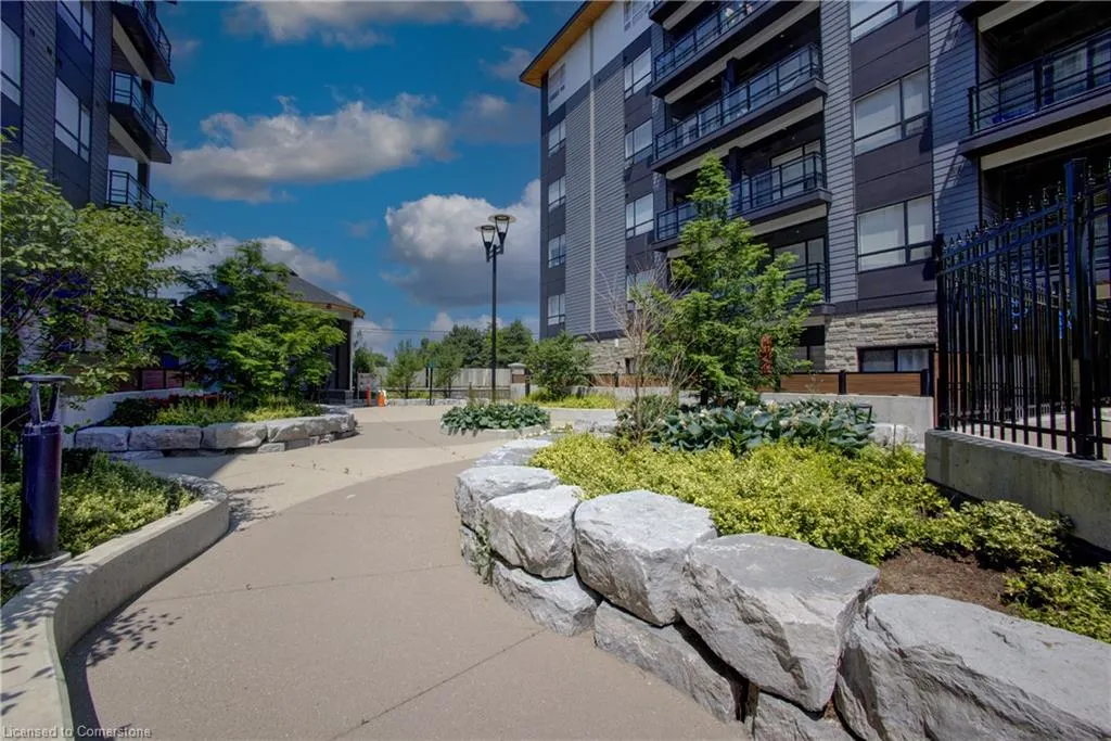 243 Northfield Drive E, #208