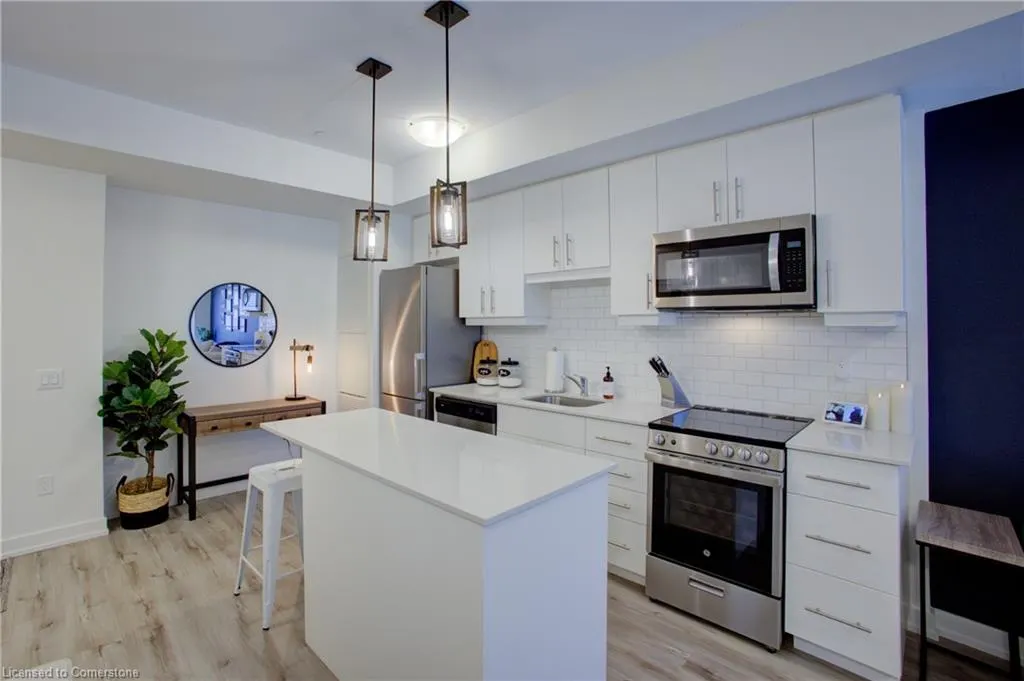 243 Northfield Drive E, #208