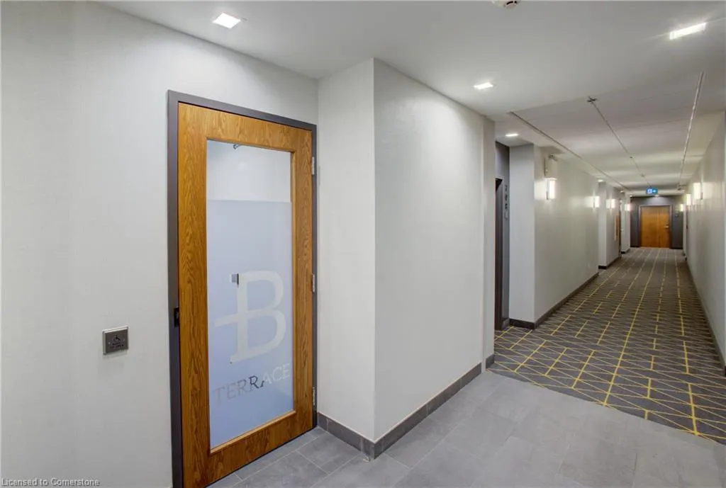 243 Northfield Drive E, #208