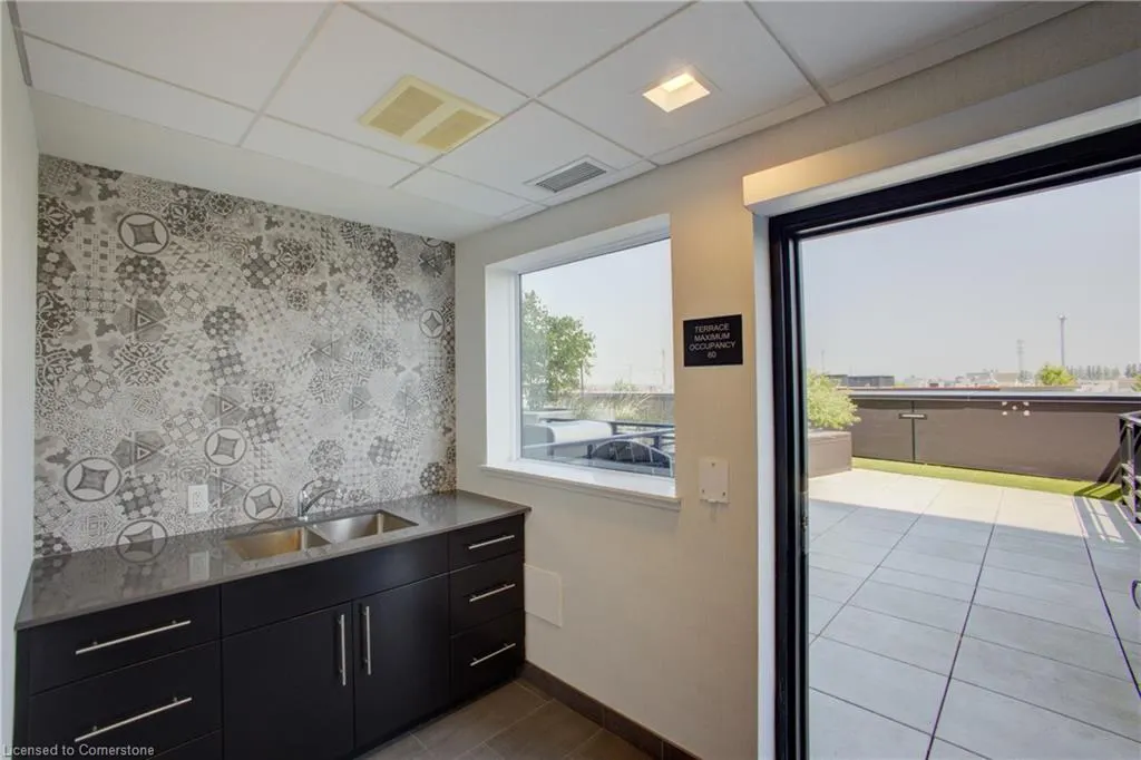 243 Northfield Drive E, #208
