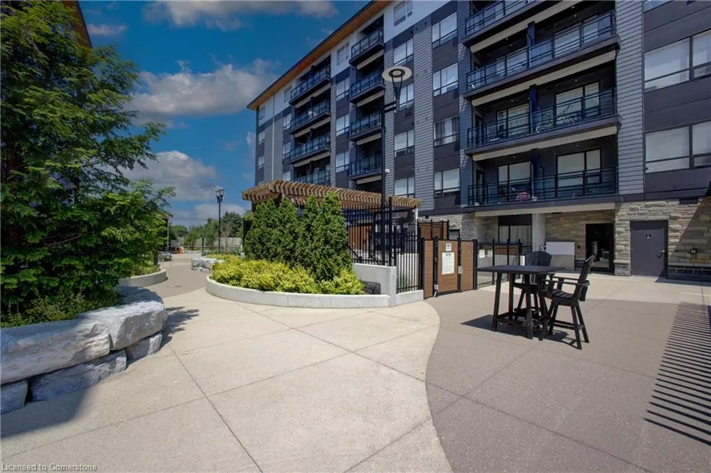 243 Northfield Drive E, #208