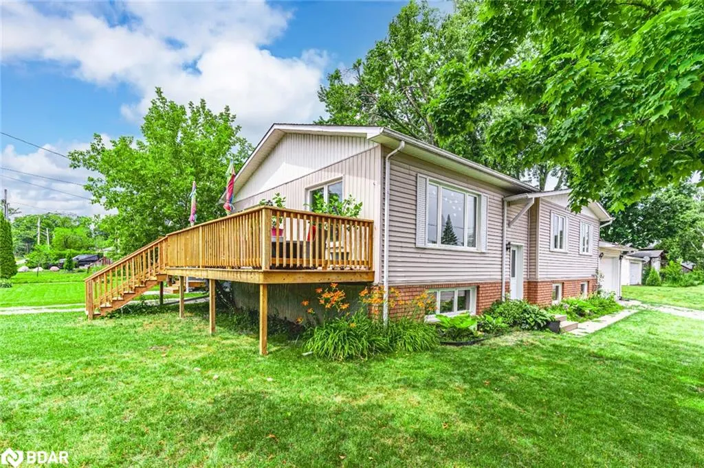 884 Maplewood Drive