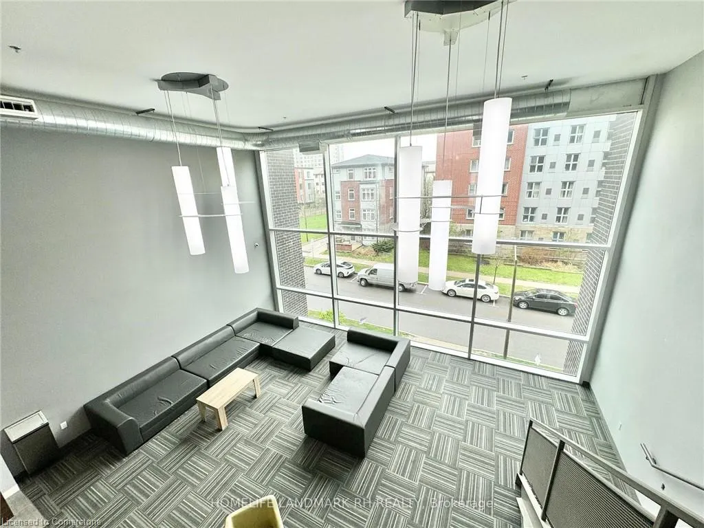 280 Lester Street, #210