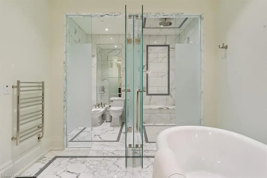 300 Randall Street, #303