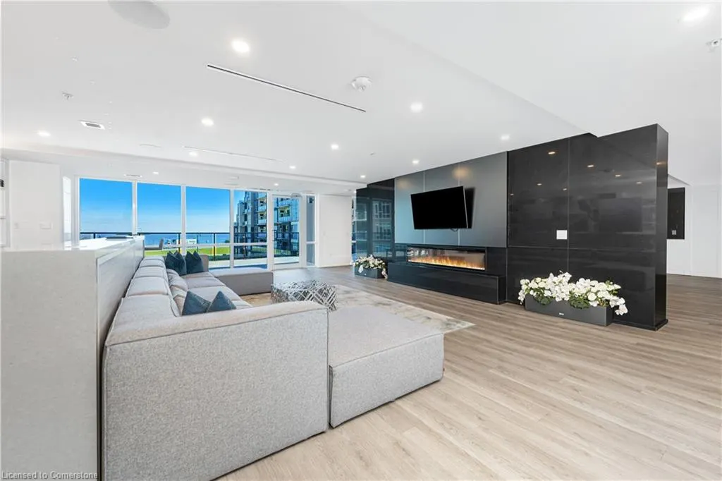 16 Concord Place, #519