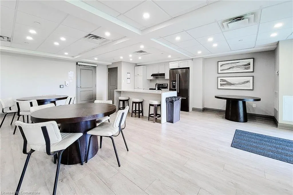 101 Shoreview Place, #513