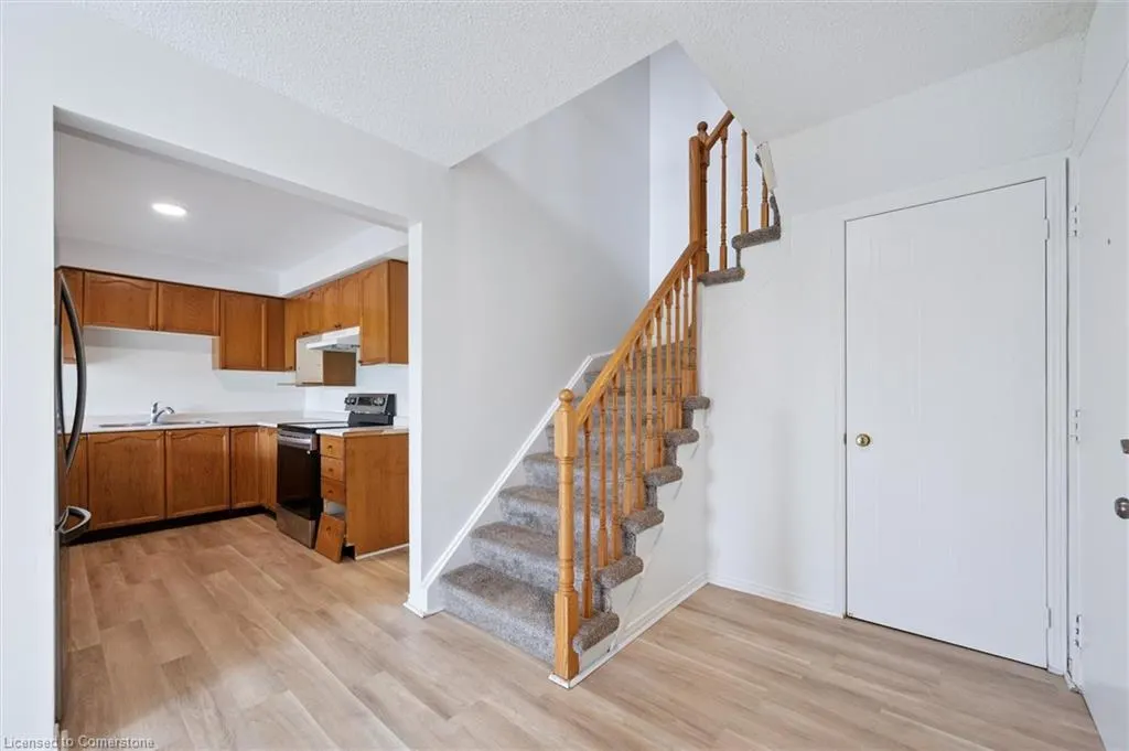 458 Janefield Avenue, #225