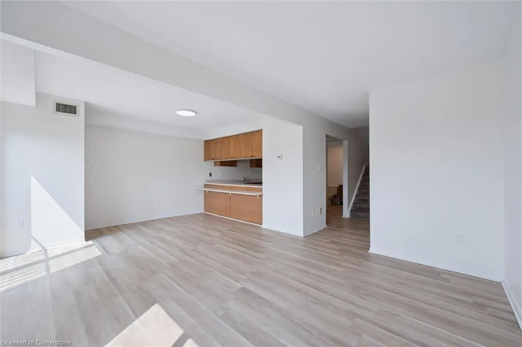 458 Janefield Avenue, #225