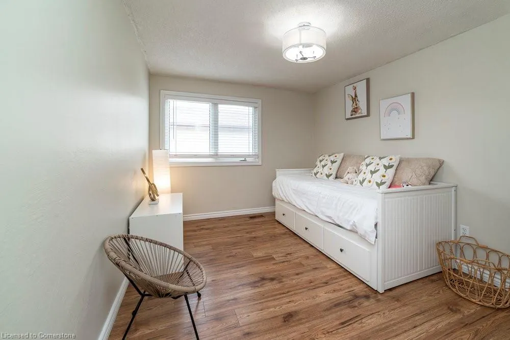 9 Bing Crescent