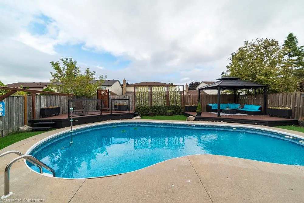9 Bing Crescent