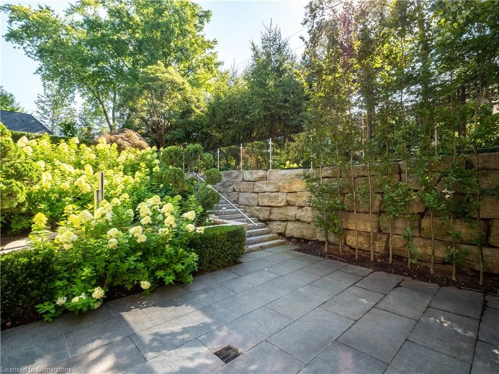 15 Chartwell Road