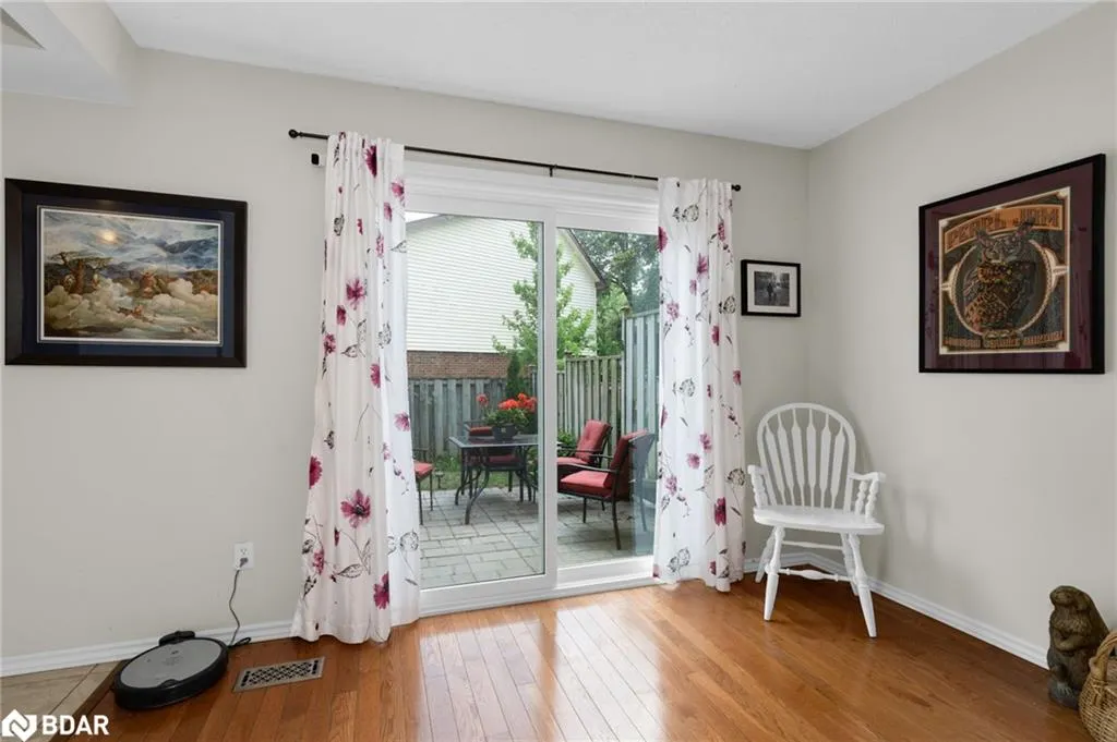 28 Donald Street, #68