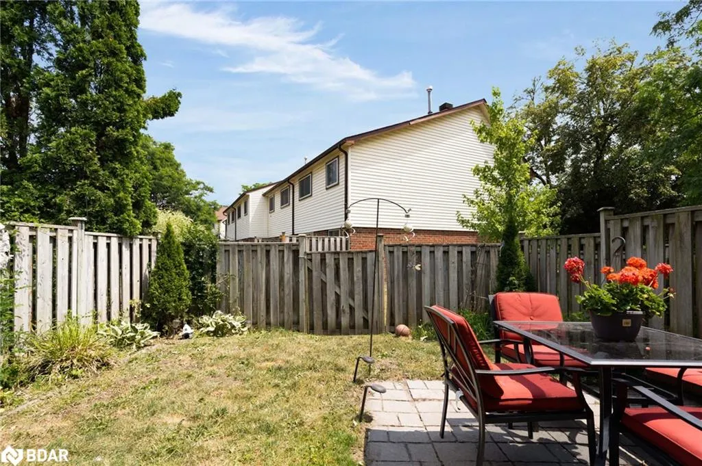 28 Donald Street, #68