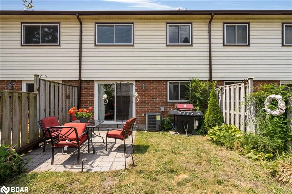 28 Donald Street, #68
