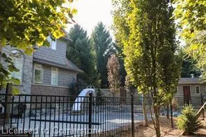203 East River Road