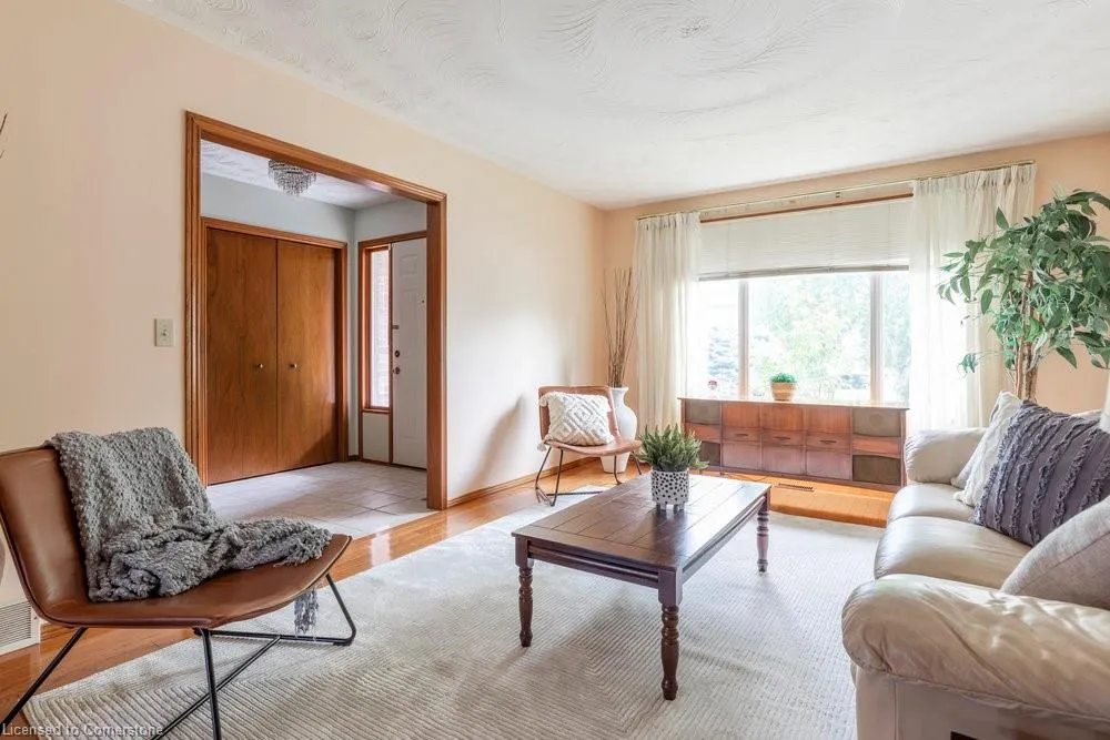 87 Strawberry Drive