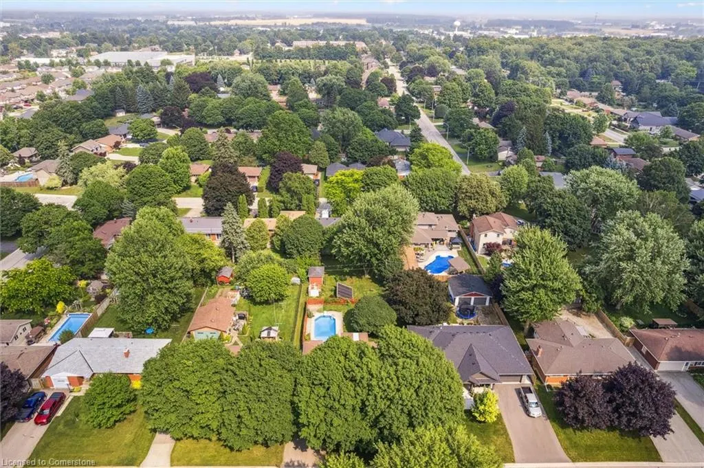 9 Robin Drive