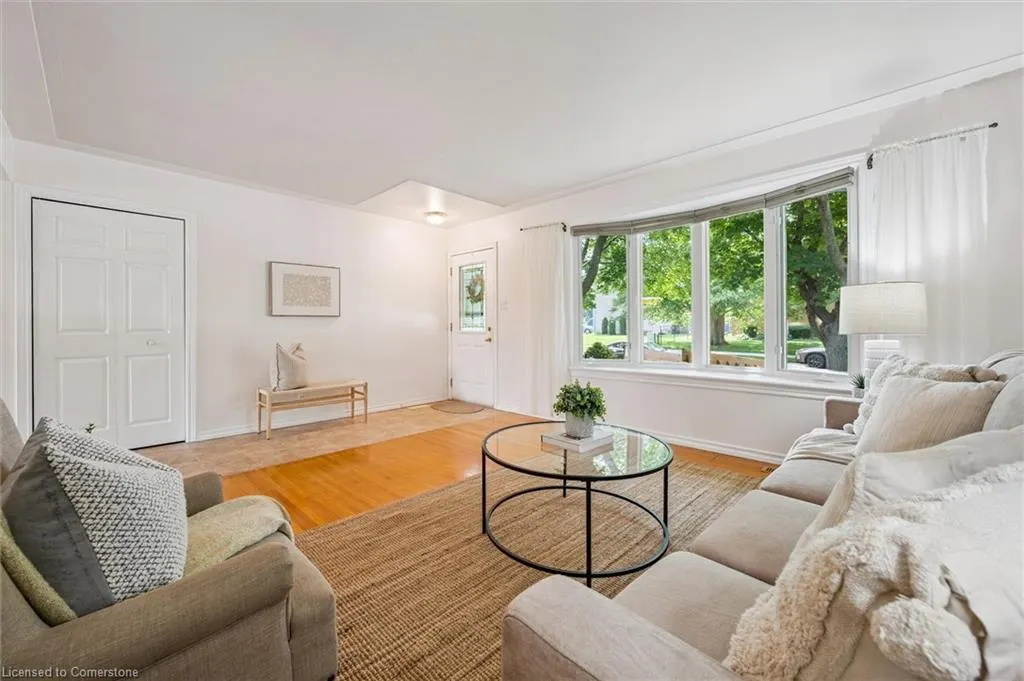 9 Robin Drive