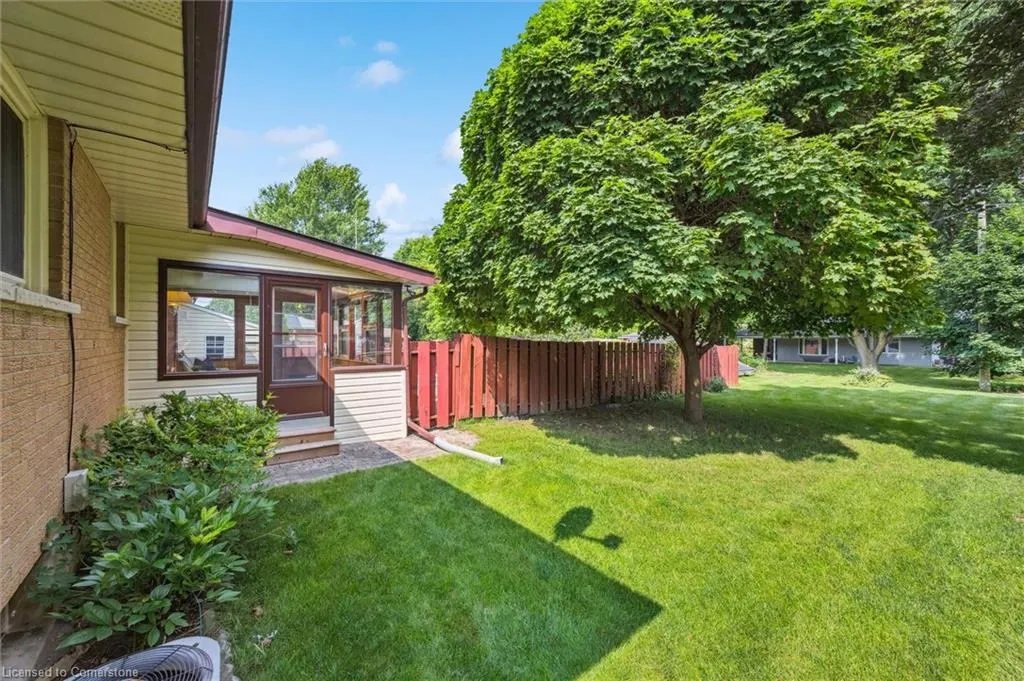 9 Robin Drive