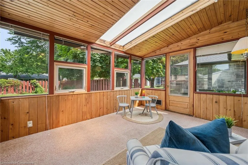 9 Robin Drive